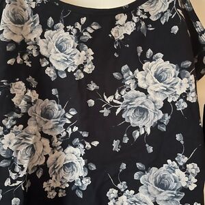 torrid Rose Print tank top 1
